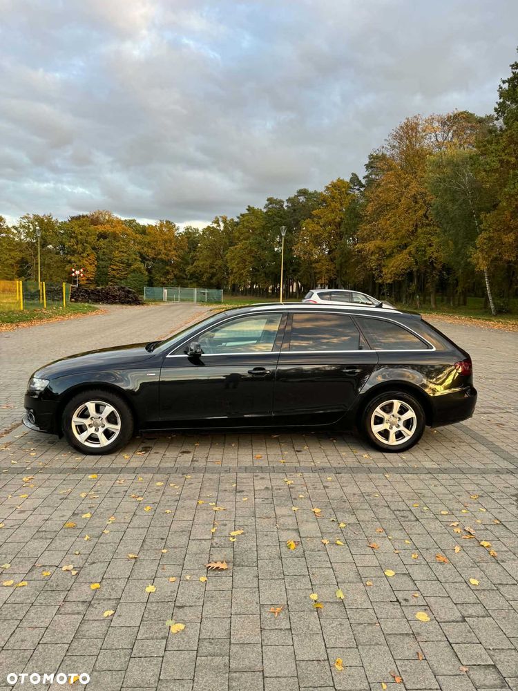 Audi A4 Avant - 4