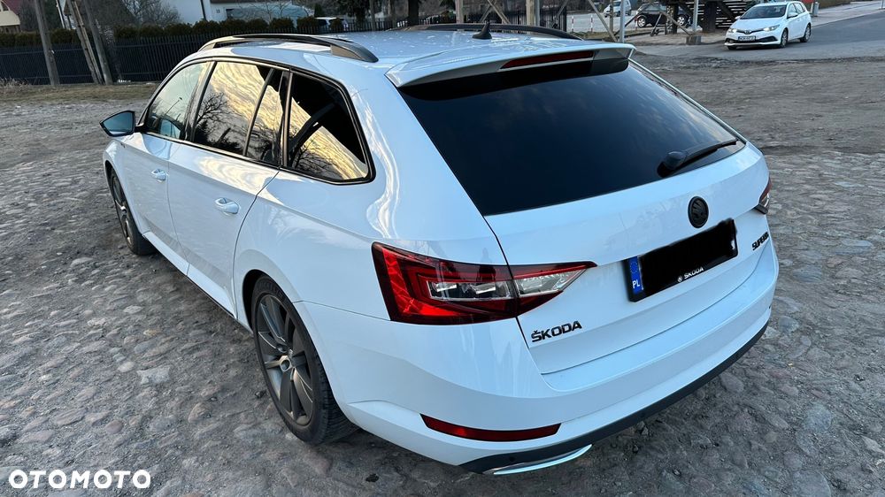 Skoda Superb 2.0 TSI Sportline DSG - 7