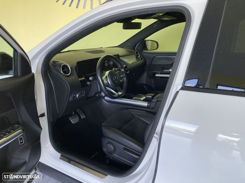 Mercedes-Benz GLA 180 d AMG Line - 8