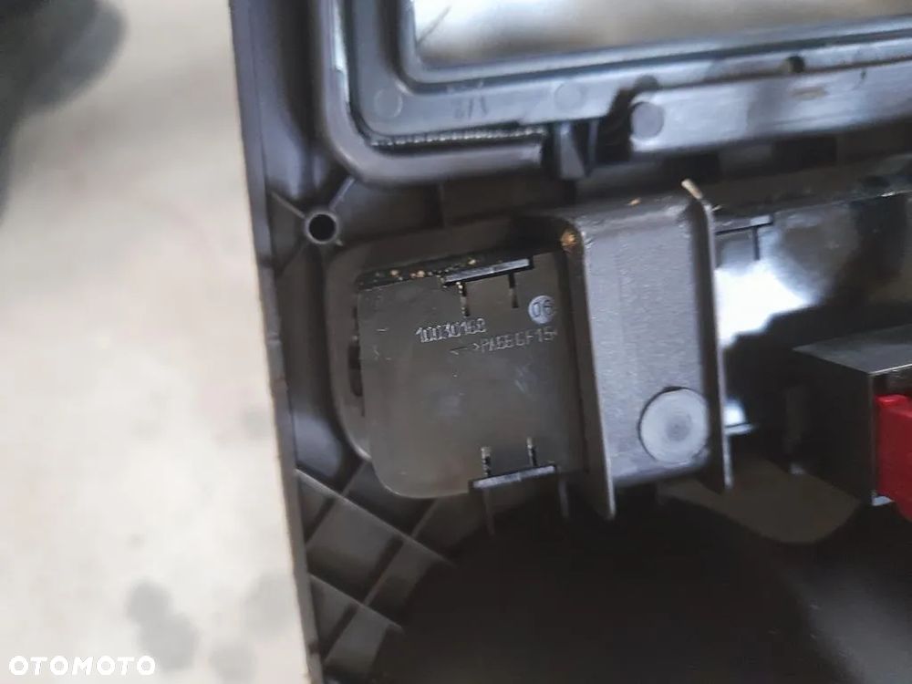 Panel przełącznik awaryjnych ESP SEAT IBIZA IV EUR 6J0927137R - 2