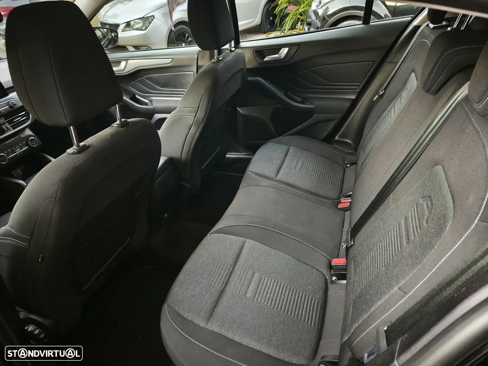 Ford Focus 1.5 EcoBlue S&S Aut. ACTIVE - 19