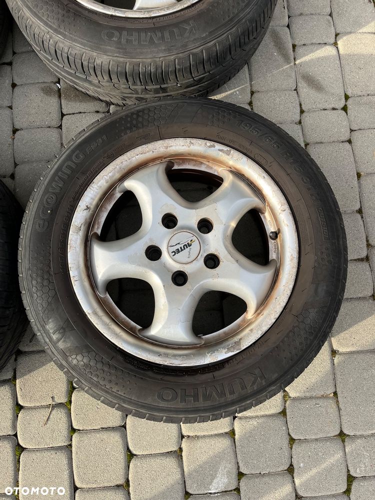 Alufelgi 5x114,3 z oponami letnimi - 3