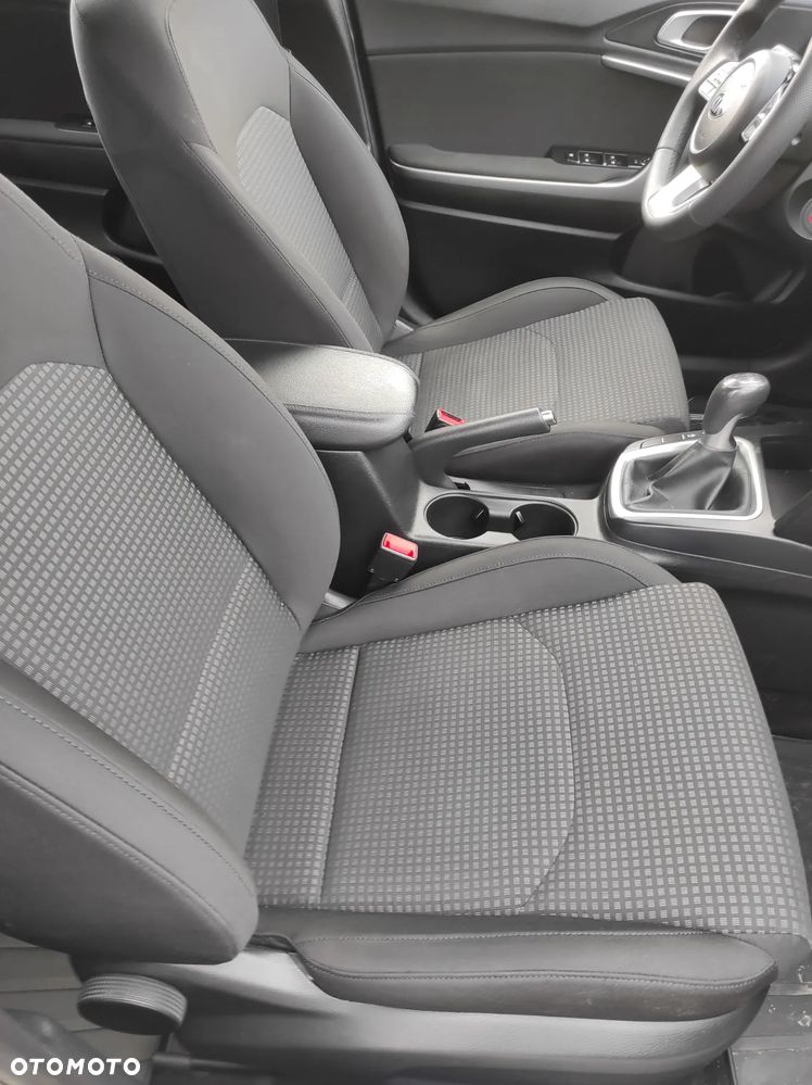 Kia Ceed 1.6 CRDi SCR S - 9