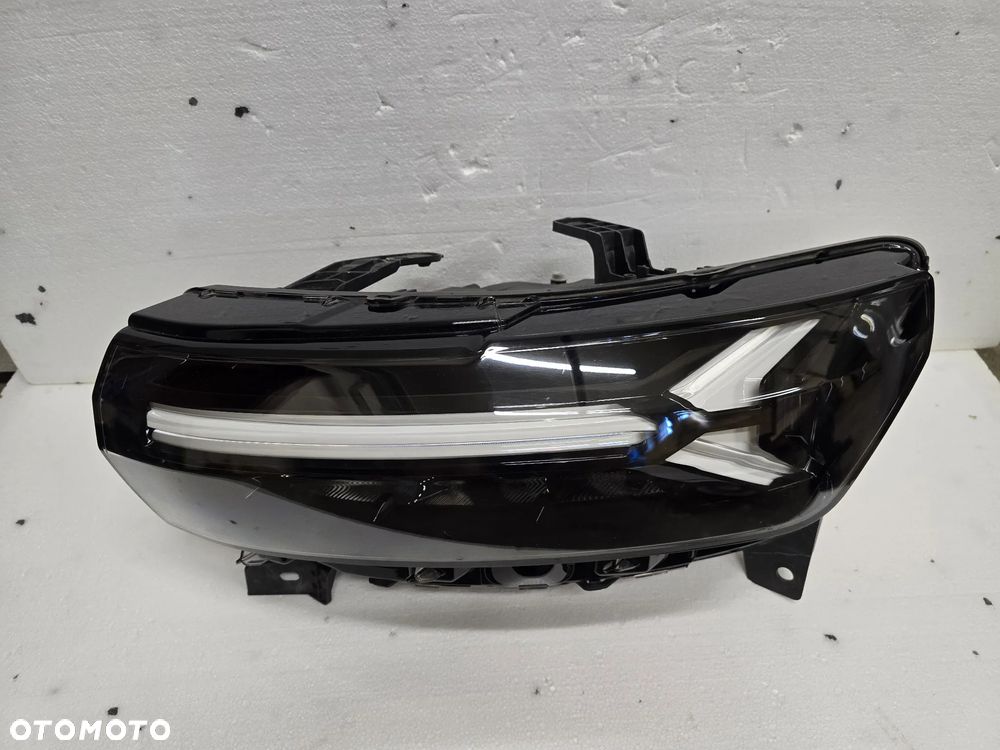 LAMPA DACIA DUSTER III BIGSTER III 260603515R - 3