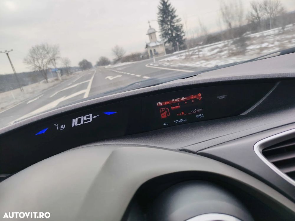 Honda Civic 1.8 i-VTEC MT Sport - 8