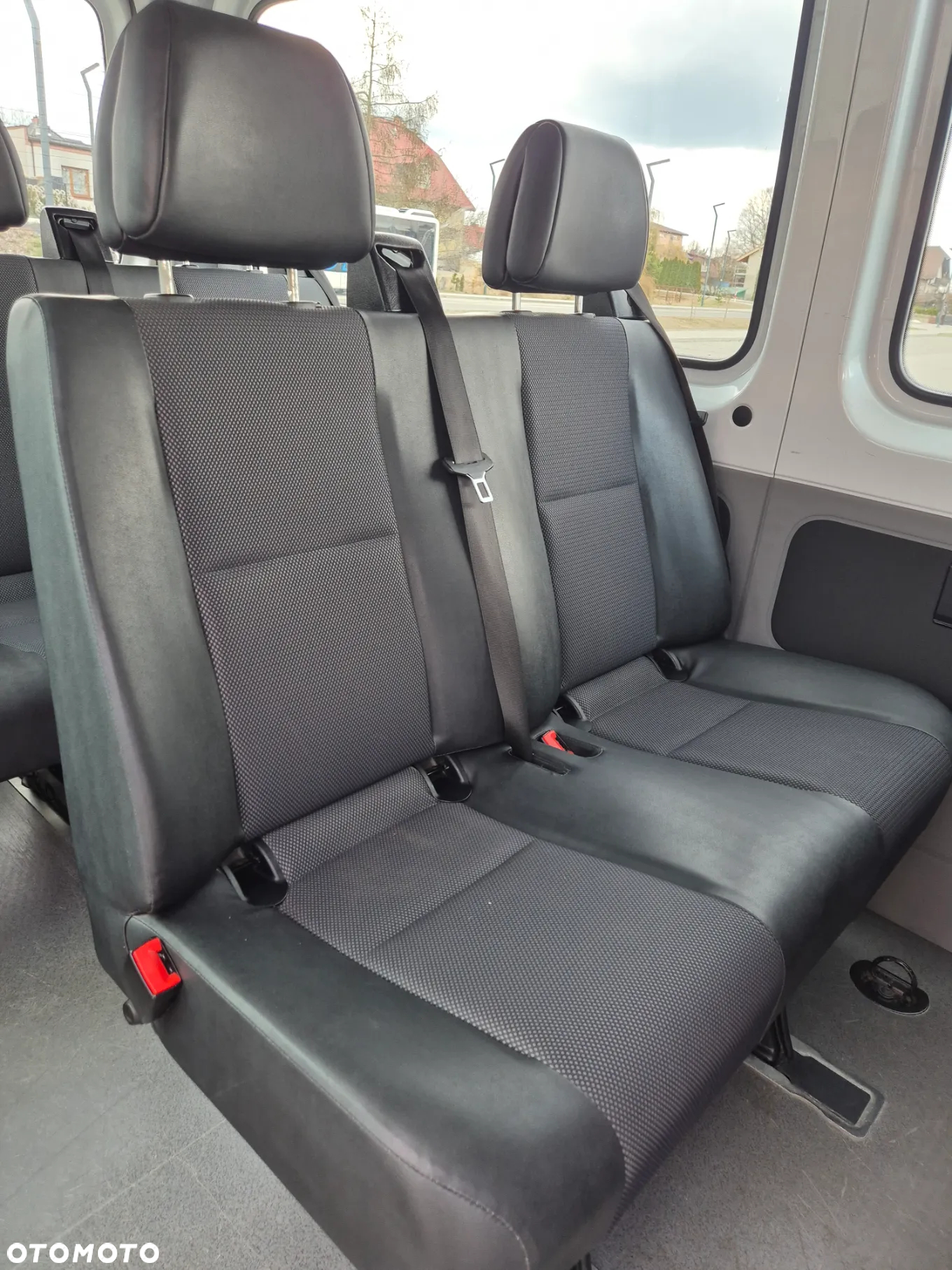 Mercedes-Benz Sprinter - 16
