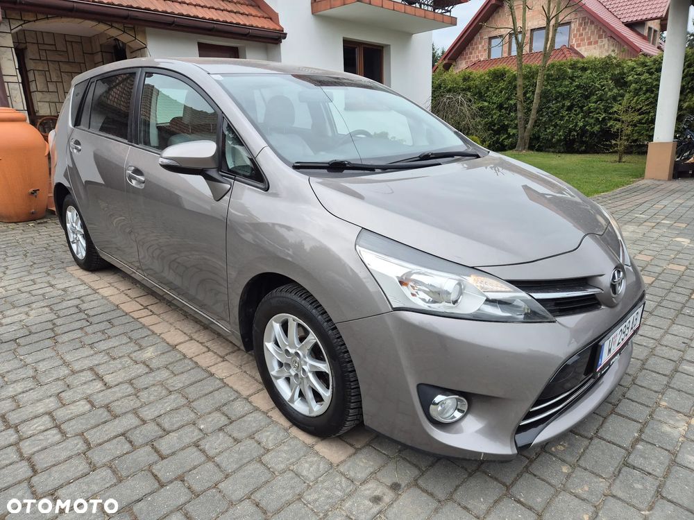 Toyota Verso 1.6 D-4D 5-Sitzer Start/Stop Executive - 3