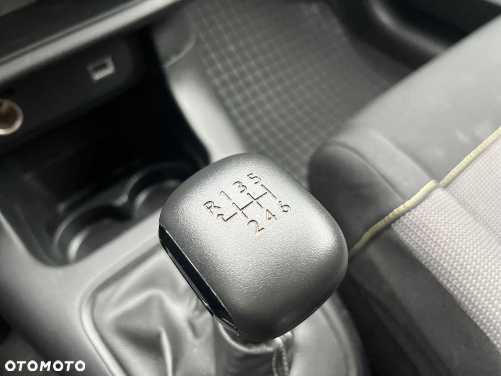 Citroën C3 1.2 PureTech Shine - 27