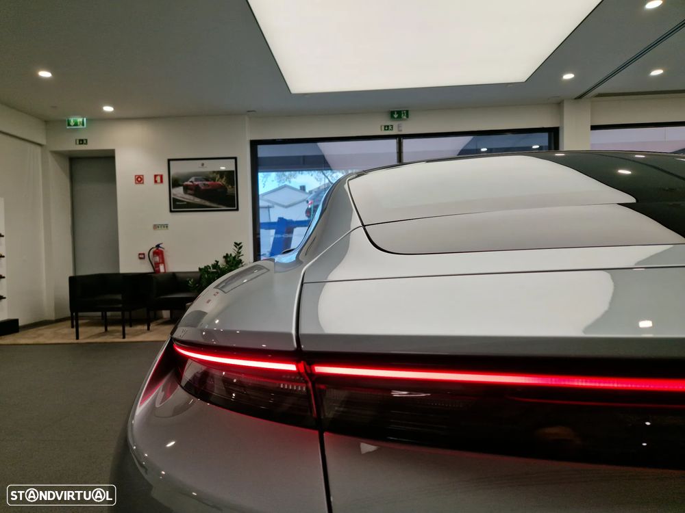 Porsche Taycan Standard - 5