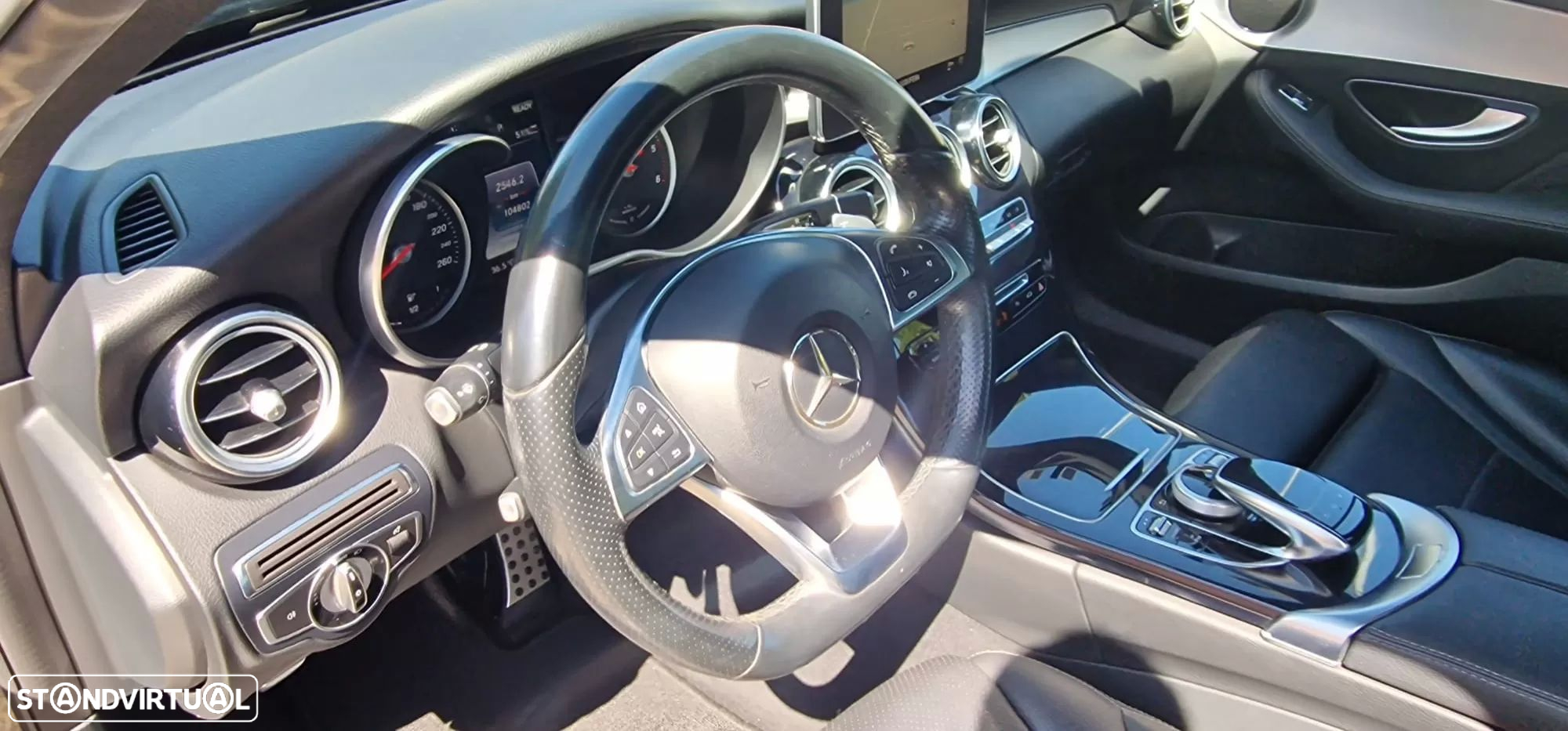 Mercedes-Benz C 300 h AMG Line - 17