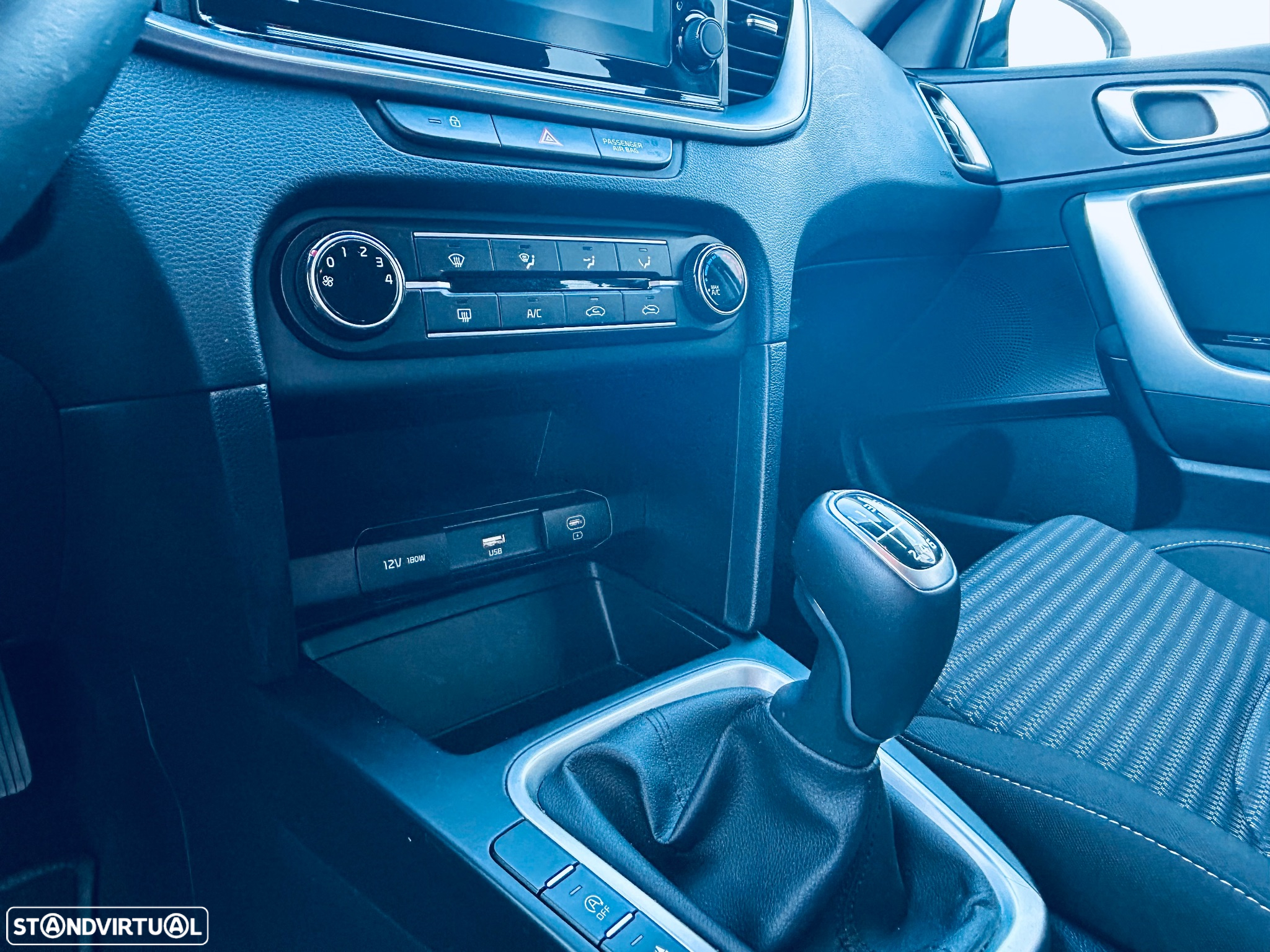 Kia XCeed 1.0 T-GDI Dynamic - 10