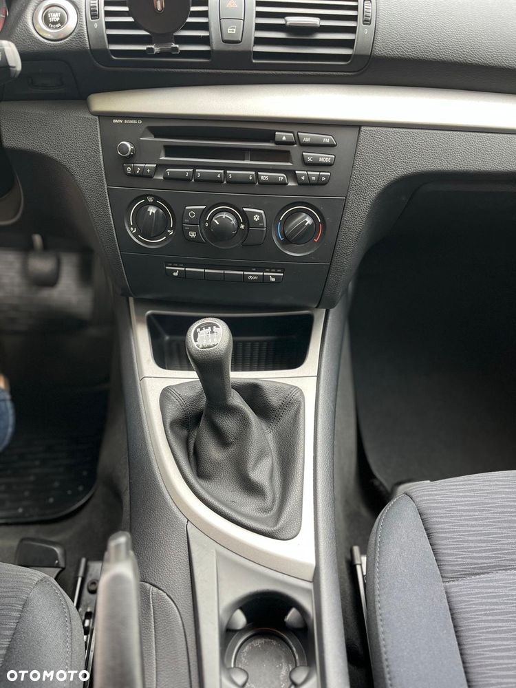 BMW Seria 1 116d DPF - 27