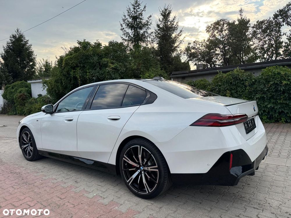 BMW Seria 5 520d xDrive mHEV M Sport - 7