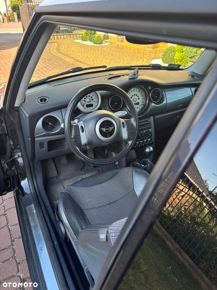 MINI Cooper Standard - 15