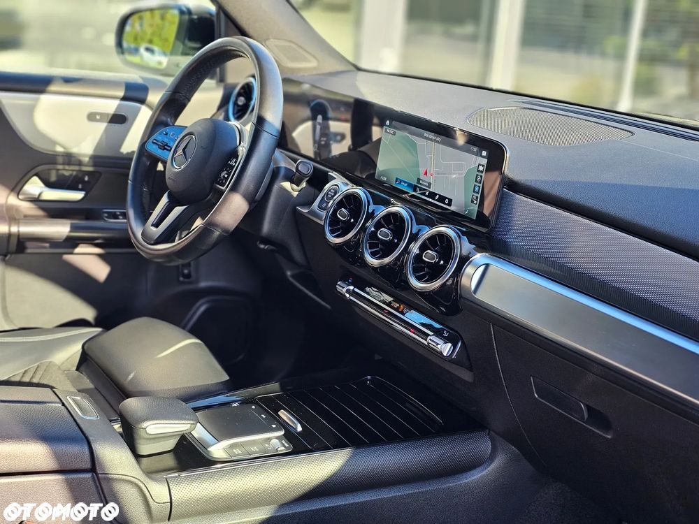 Mercedes-Benz GLB 200 AMG Line 7G-DCT - 21