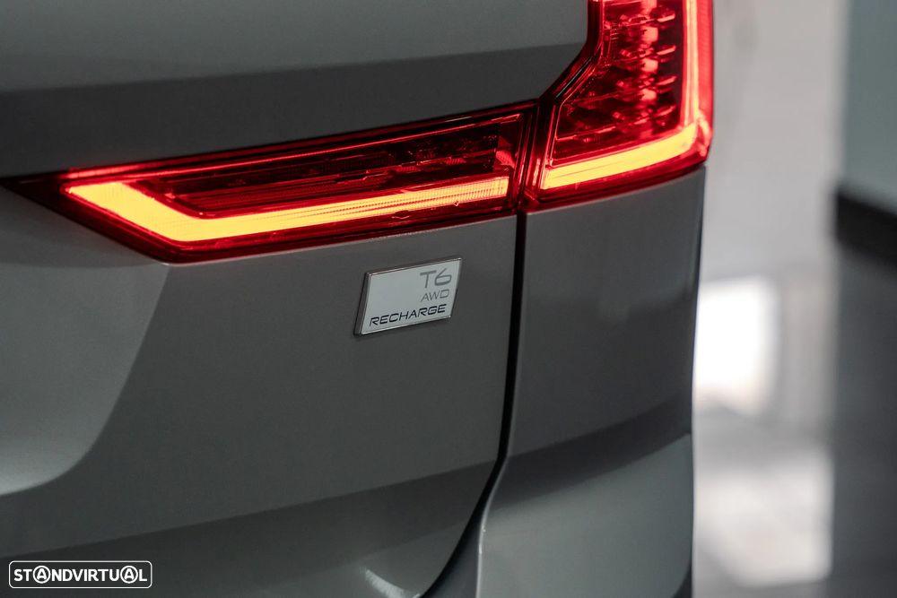 Volvo XC 60 2.0 T6 PHEV Core AWD - 7