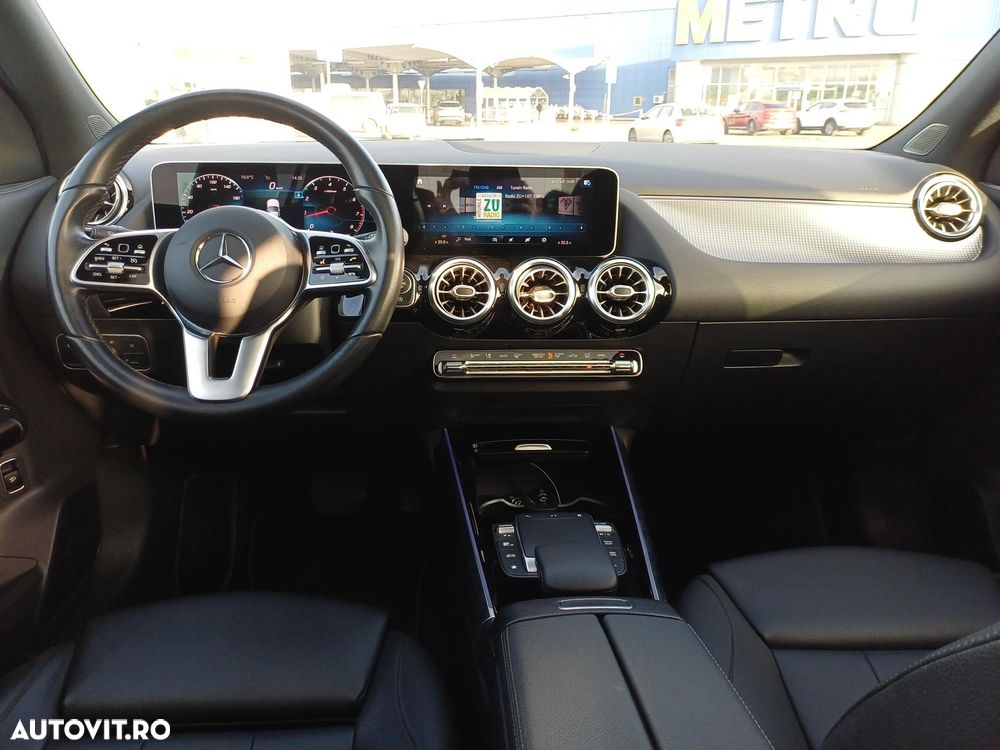 Mercedes-Benz GLA - 28