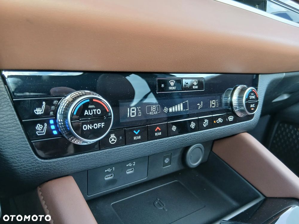 Mitsubishi Outlander Instyle Plus - 19