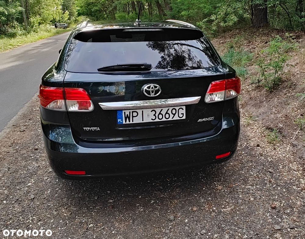 Toyota Avensis 2.0 D-4D Style - 5