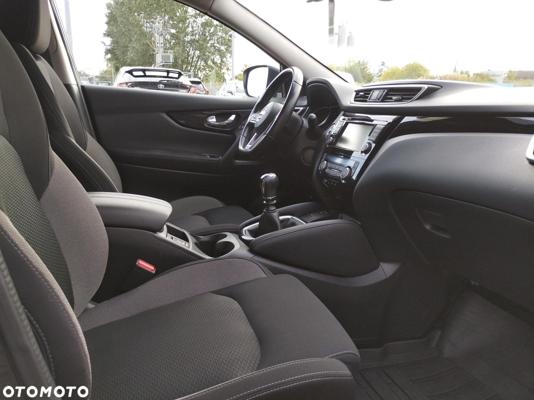 Nissan Qashqai 1.3 DIG-T N-Connecta - 11