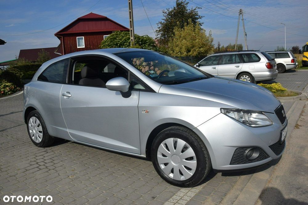 Seat Ibiza SC 1.6 16V DSG Stylance - 8