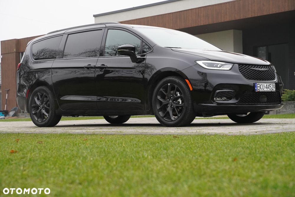 Chrysler Pacifica - 6