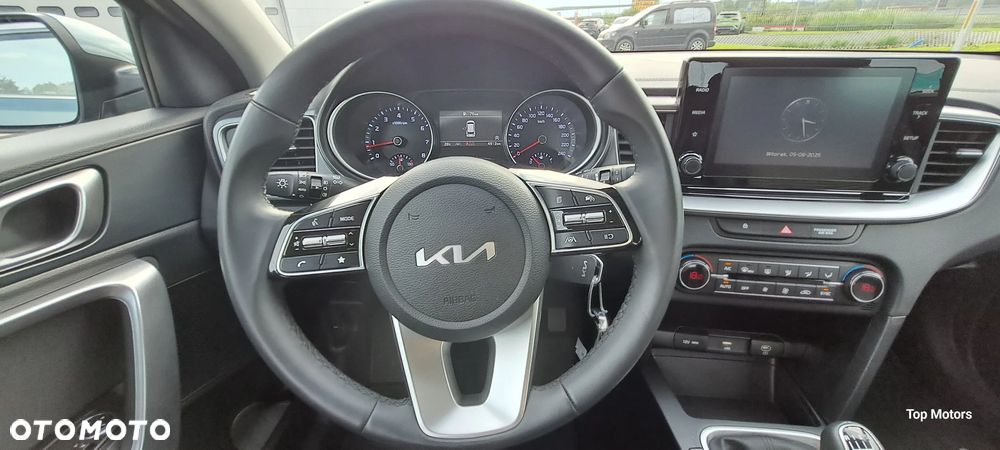 Kia Ceed 1.5 T-GDI M - 32