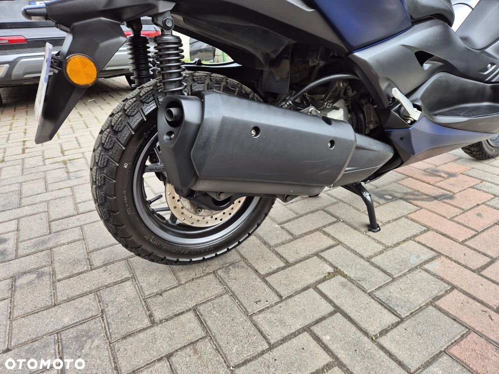 Yamaha X-max - 7