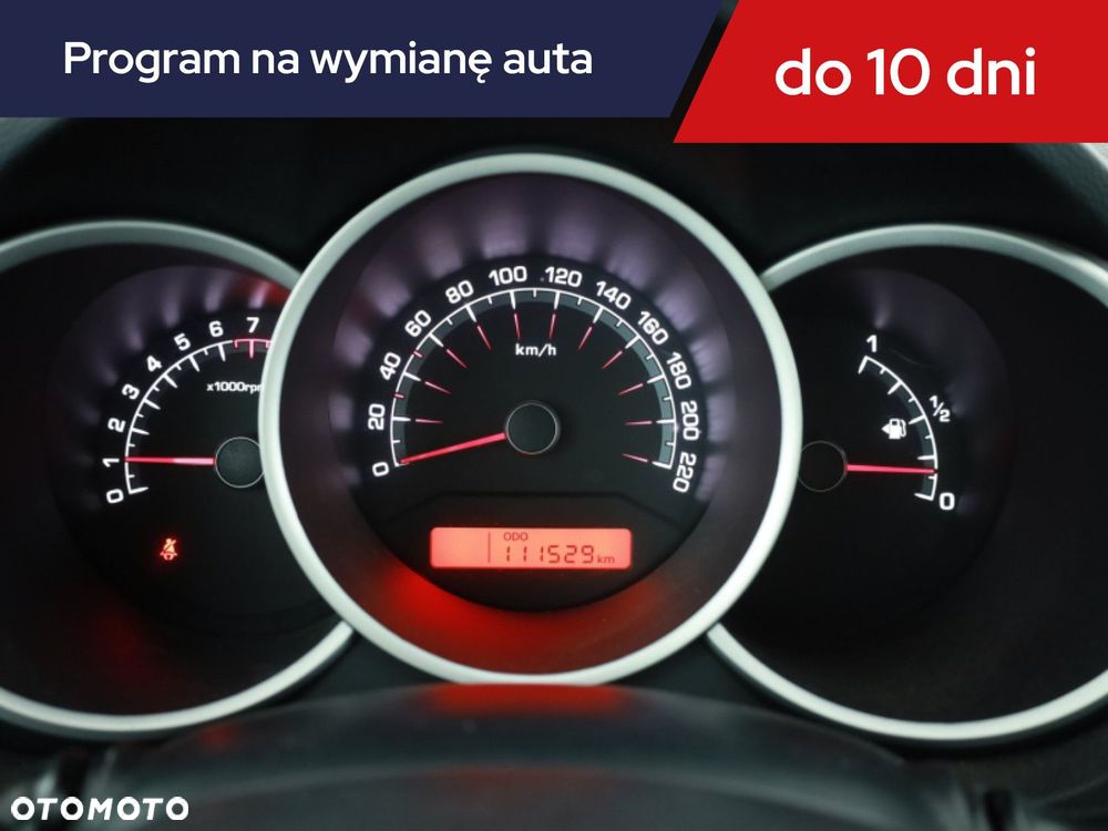 Kia Venga - 10