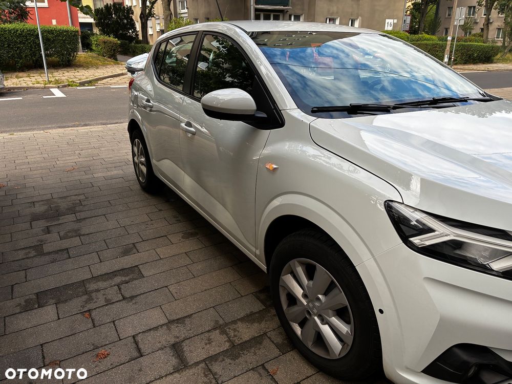 Dacia Sandero - 8