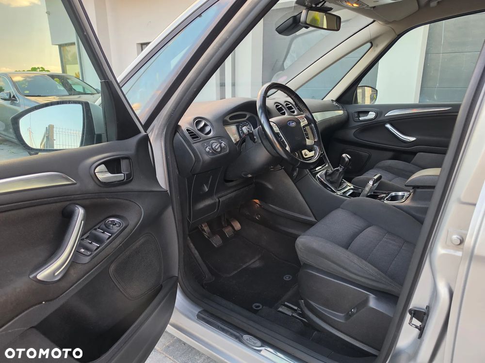 Ford Galaxy 2.0 Viva Titanium - 40