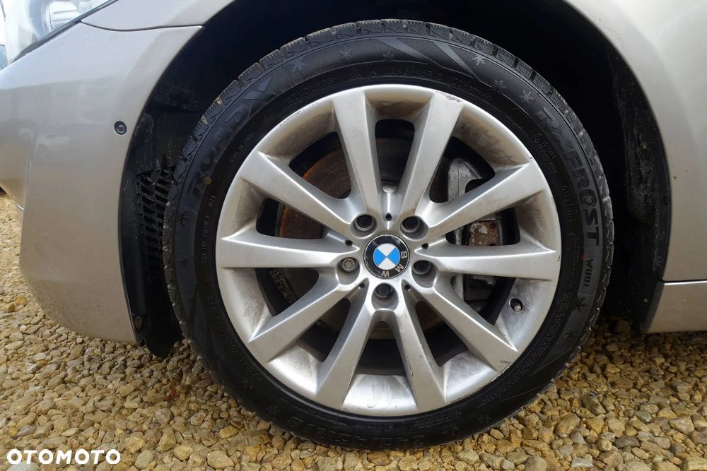 BMW Seria 5 530d xDrive Sport-Aut Modern Line - 39