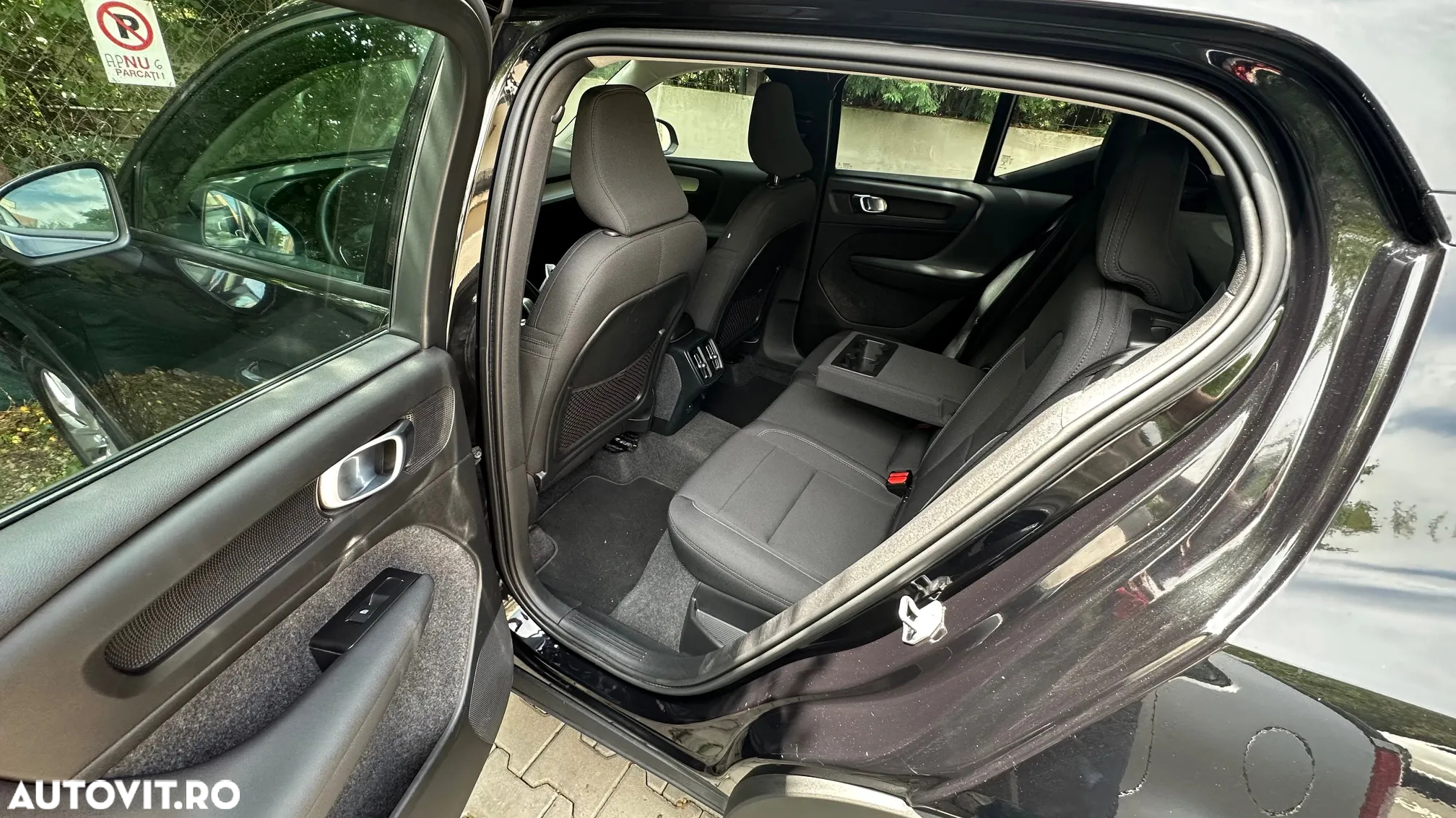 Volvo XC 40 T3 AT8 Momentum Pro - 15