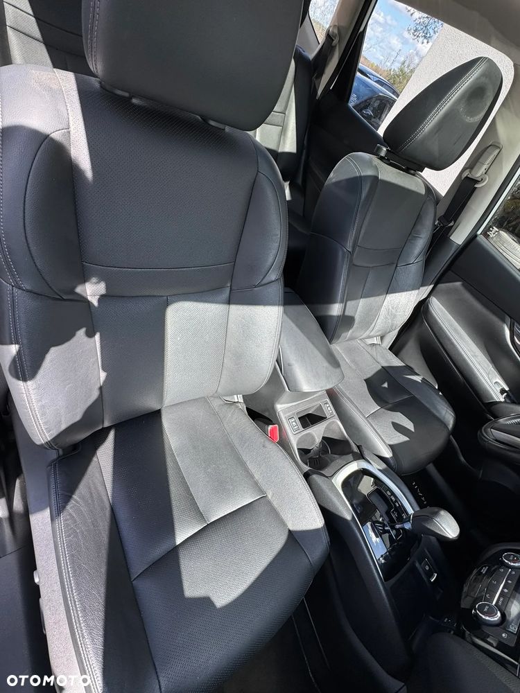 Nissan X-Trail 1.6 DCi N-Connecta 2WD Xtronic 7os - 21