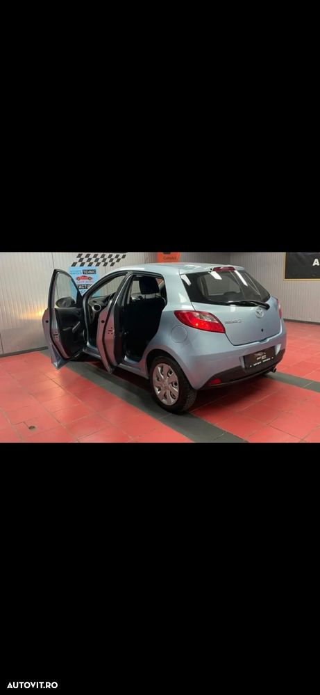 Mazda 2 1.3i TE - 13