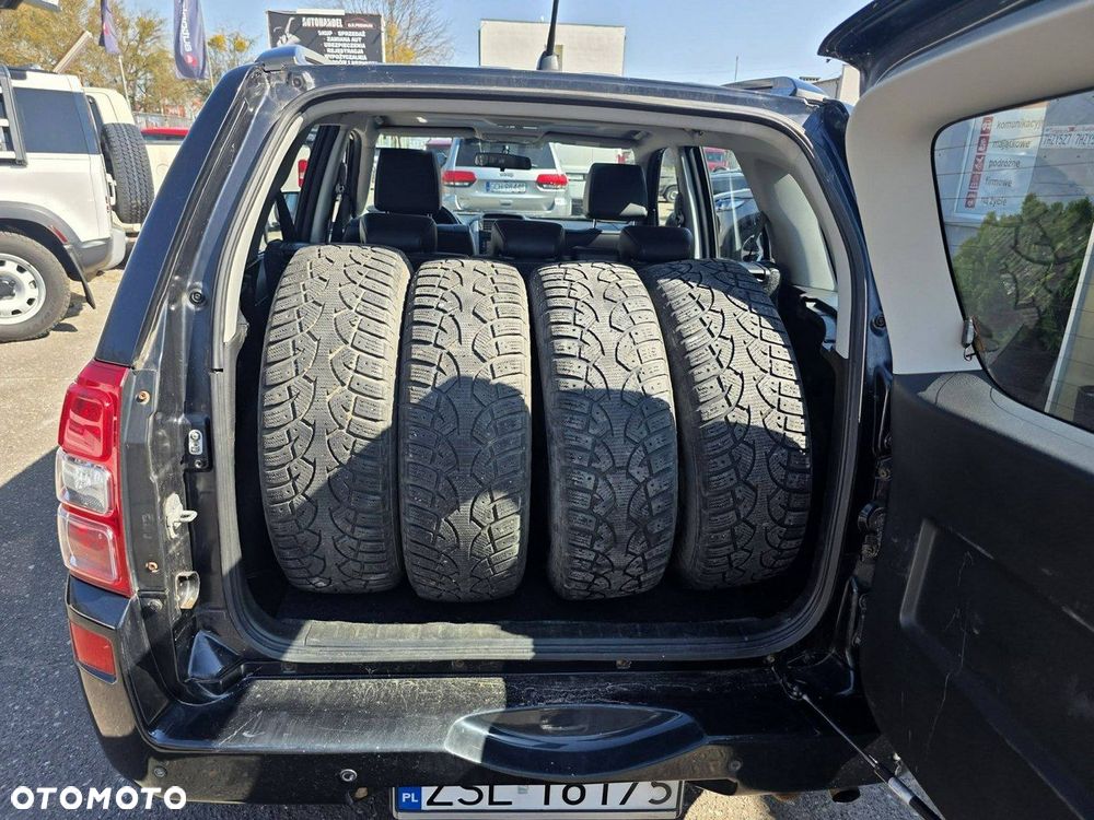 Suzuki Grand Vitara 1.9 DDiS Comfort + DPF Family - 29