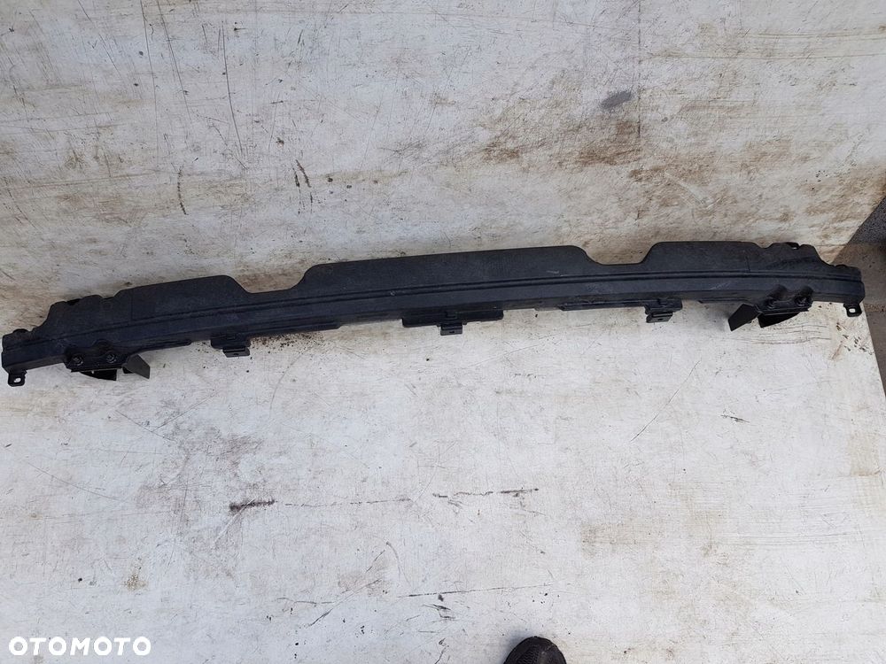 BELKA ZDERZAKA TYŁ HYUNDAI STARIA 21- 86631-CG000