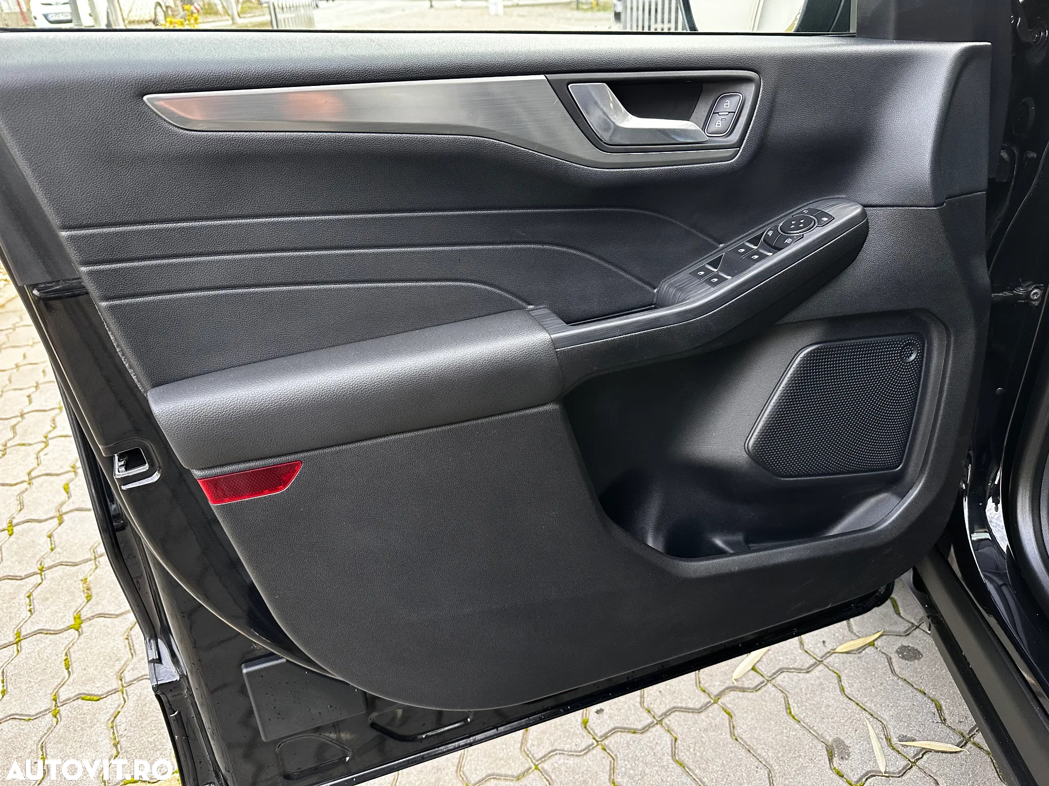Ford Kuga 2.5 Duratec FHEV FWD Titanium - 31