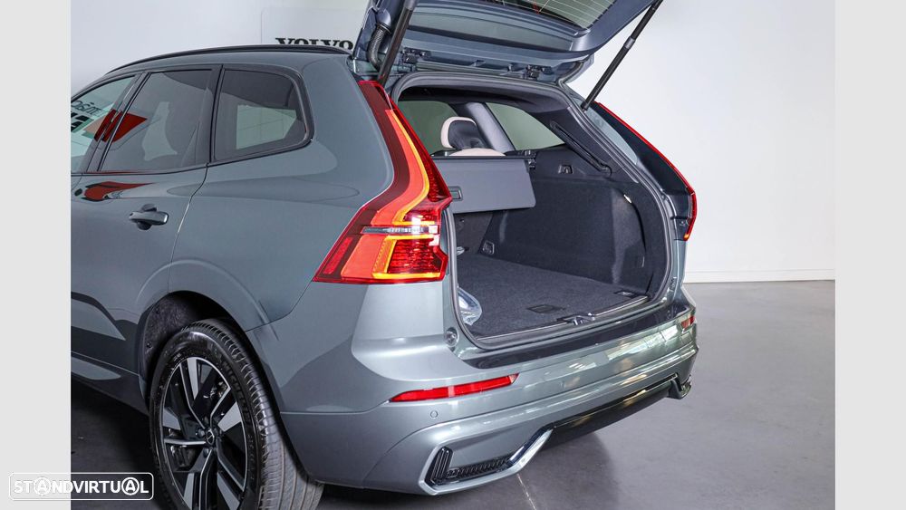 Volvo XC 60 2.0 T6 PHEV Plus Dark AWD - 20