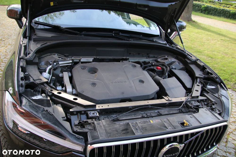 Volvo XC 60 B4 D Plus Bright - 36