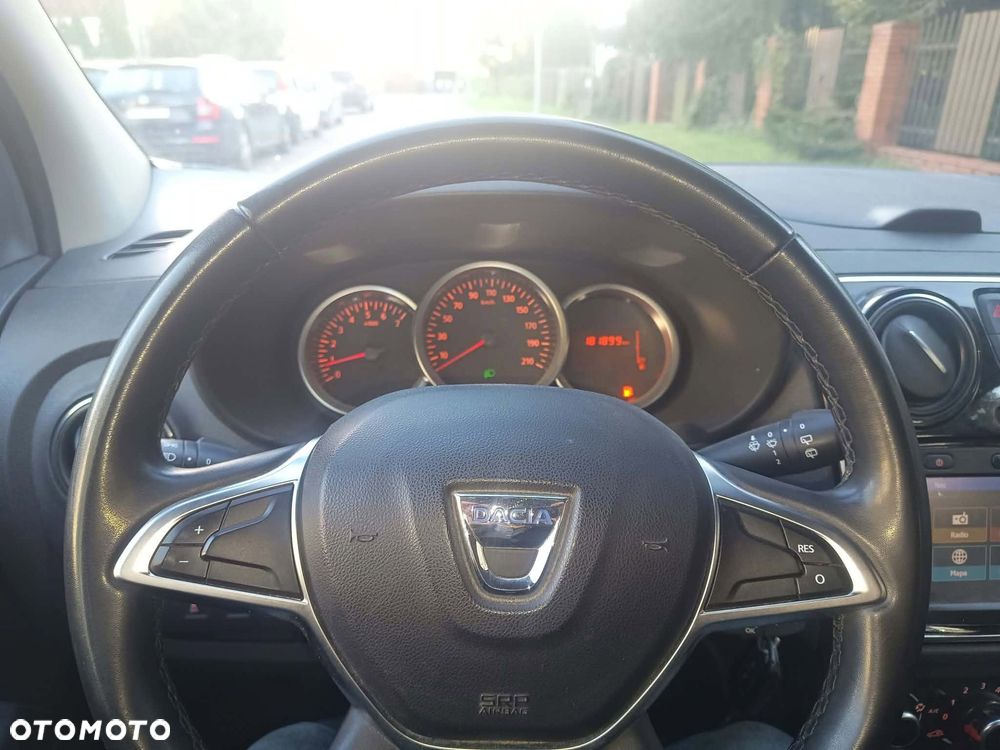 Dacia Lodgy TCe 115 Stepway - 8