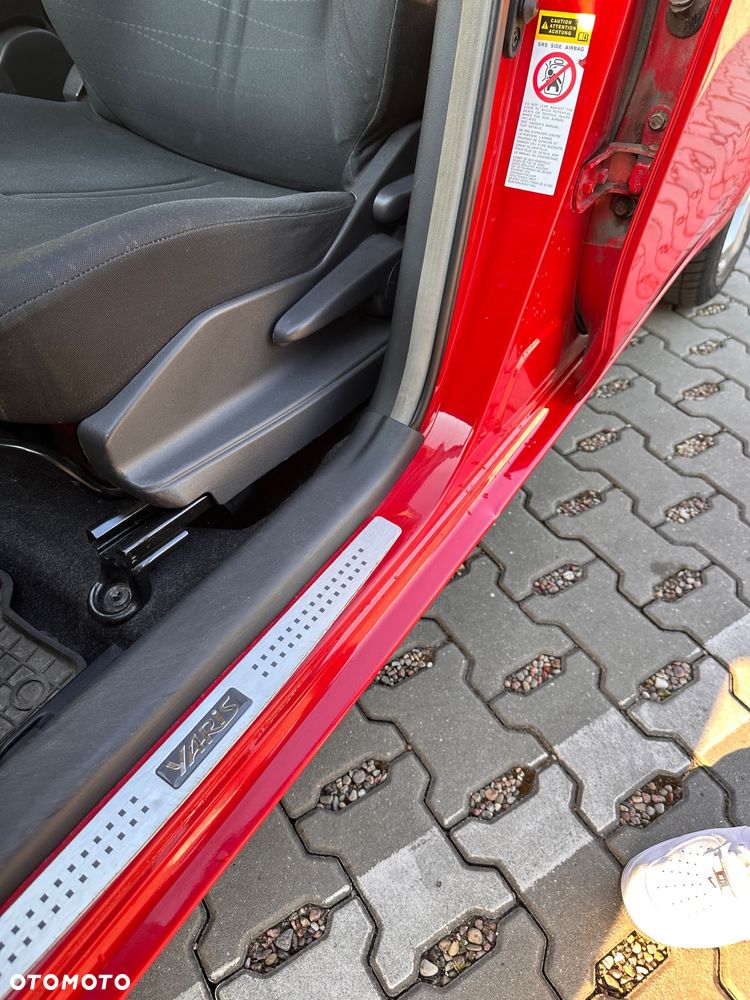 Toyota Yaris 1.0 Entry - 18