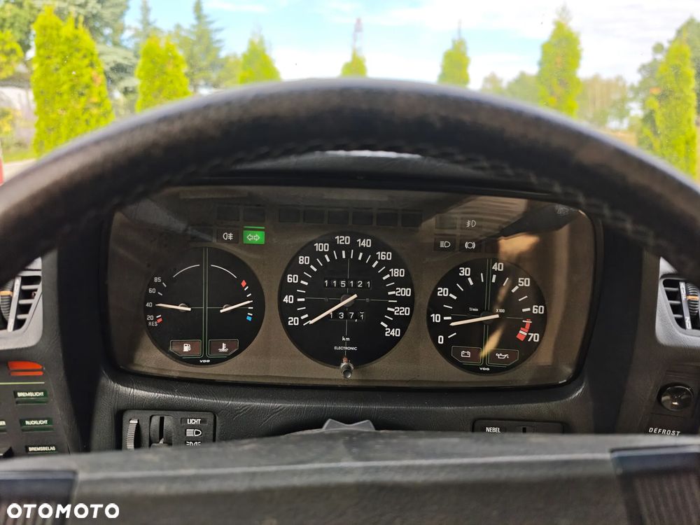 BMW Seria 7 732 i - 24