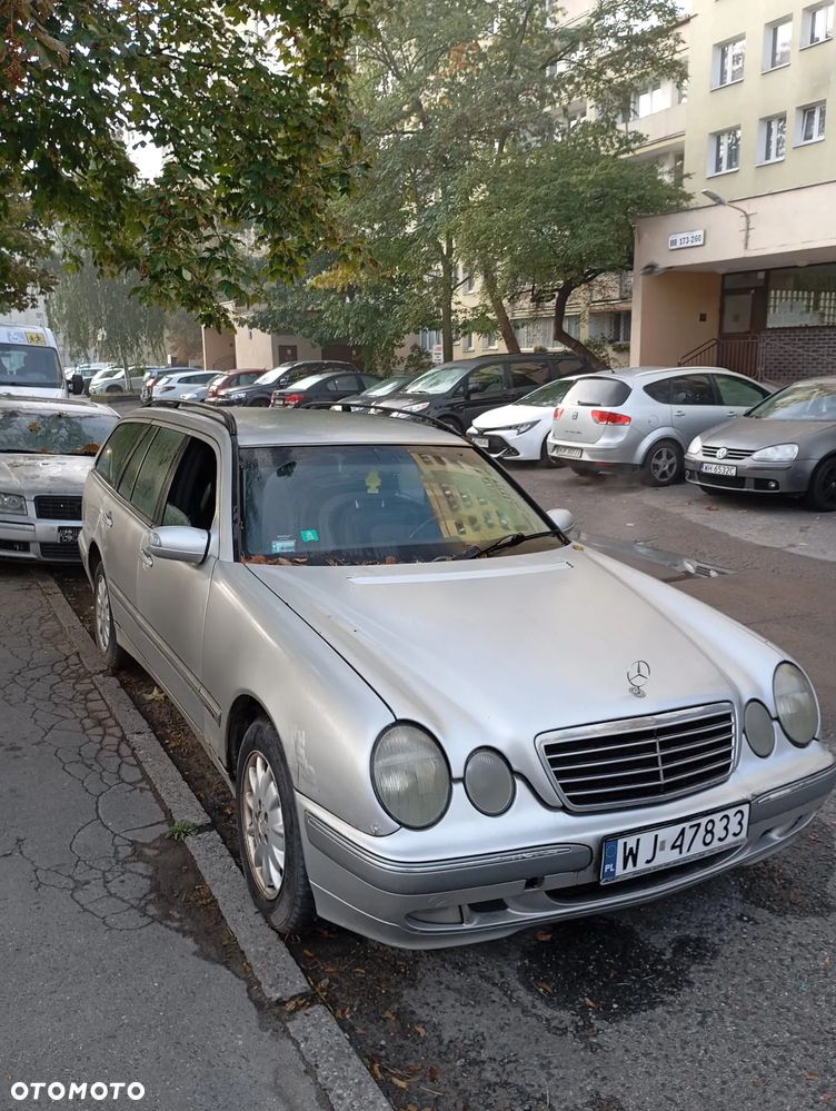 Mercedes-Benz Klasa E - 1