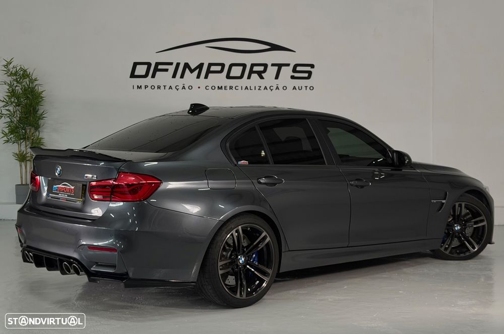 BMW M3 Auto - 3