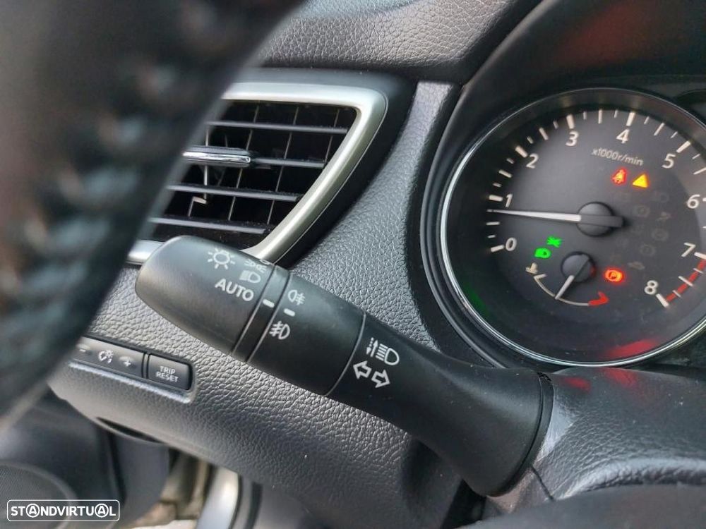 Nissan Qashqai 1.2 DIG-T N-Connecta - 11