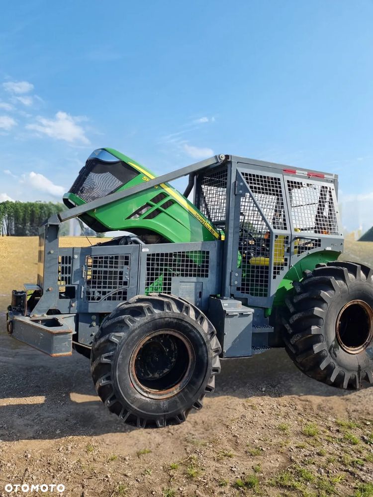 John Deere 5100M - 11