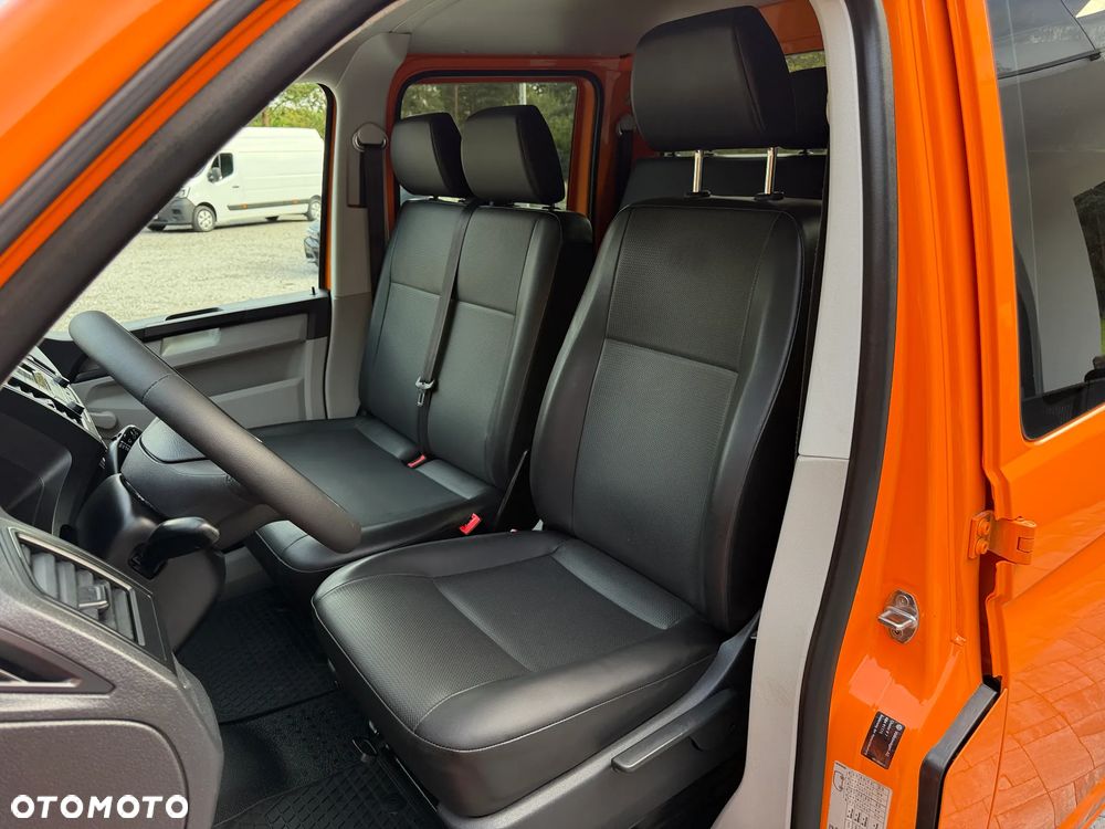 Volkswagen Transporter T6 Doka 6 osób / Oryginalny stan / Serwis tylko w Aso / Stan jak nowego / Fv23% - 26