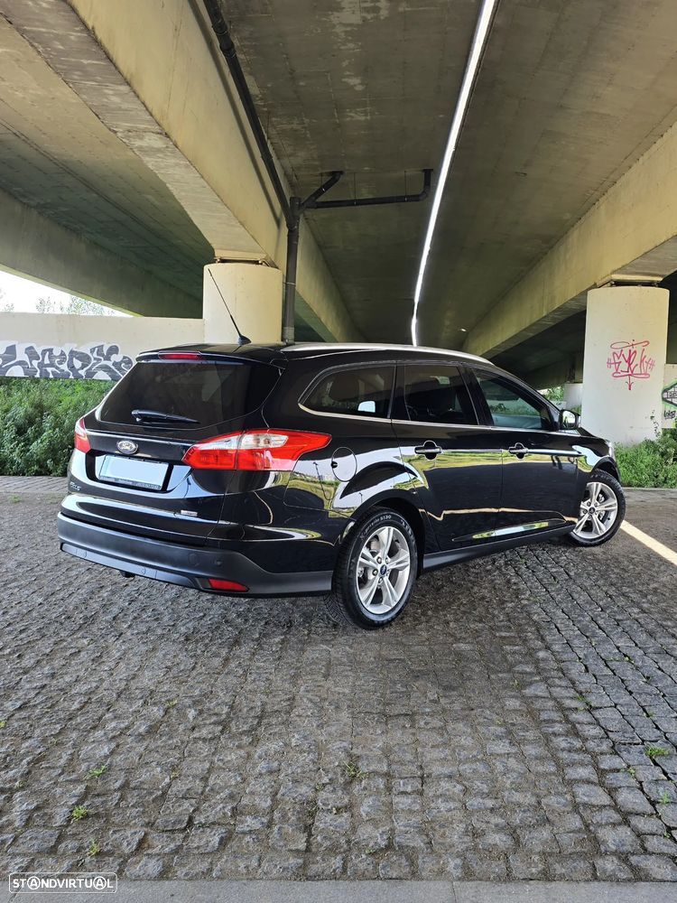 Ford Focus 1.0 EcoBoost S&S Champions Edition - 5
