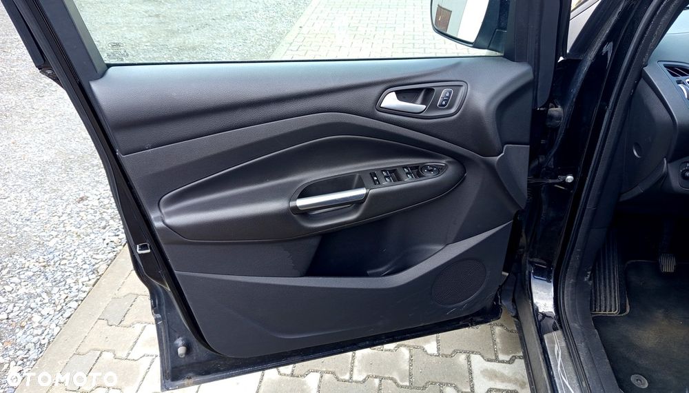 Ford Kuga 1.5 EcoBoost 2x4 ST-Line - 12